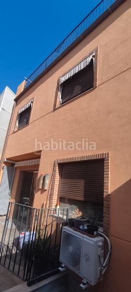 Foto 9623eaa6-8d7e-454a-af81-24e52e0a4785. Casa a schiera con riscaldamento parcheggio in Avenida de Abril-9 de Octubre Sagunt