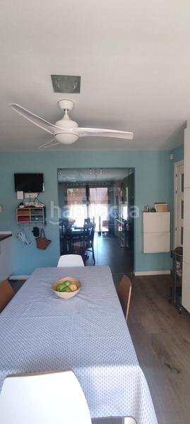 Foto f52ac961-1604-4612-bd27-af73908d2b89. Casa a schiera con riscaldamento parcheggio in Avenida de Abril-9 de Octubre Sagunt