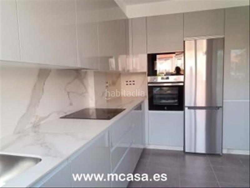 Foto 232f637e-f011-4af5-9bf1-5d8043b73e43. Chalet in rúa ponte romana 59 in Baiona