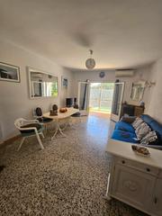 Chalet dans Carrer del bosc de la montserrada 8. Chalet en zona estival