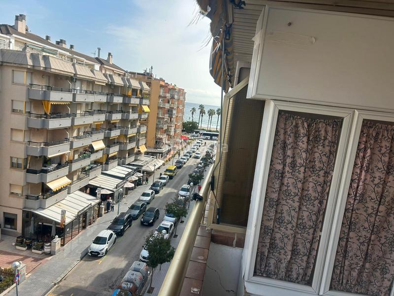 Foto ba6a62c4-862c-4d49-acb4-4697611ccf54. Piso  en platja La Pineda con vistas playa en Vila-seca