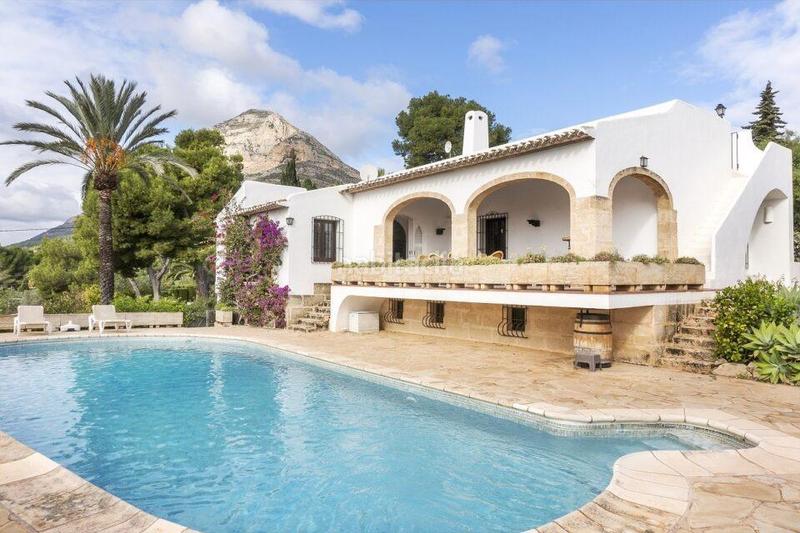 Foto 123431a6-8449-4081-937d-b0b240d23eb2. Chalet mit heizung parking pool in Partida Tosal - Zona dels Castellans Xàbia