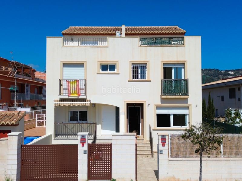 Foto d2b861bd-e509-4927-91fc-d47cf1101f15. Casa adosada en Centro Ciudad Xàbia