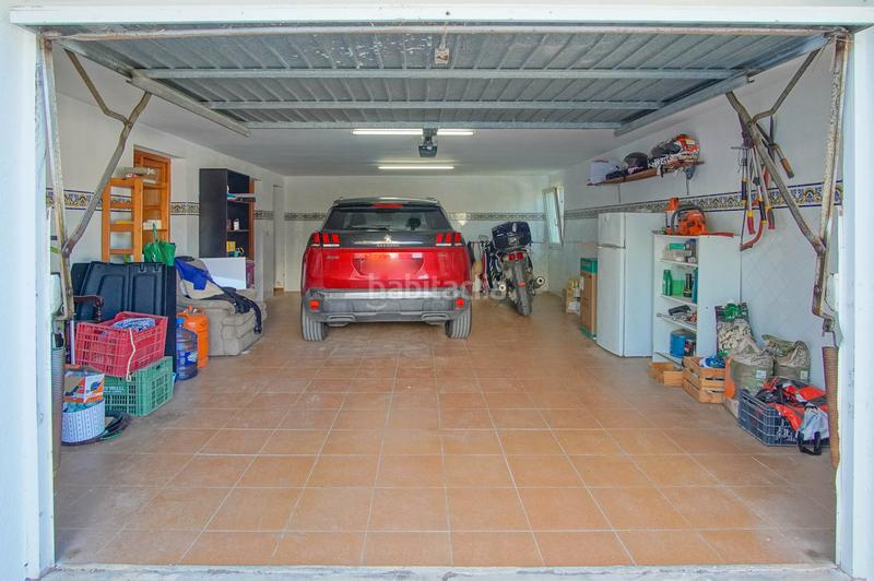 Foto 014e60f8-8f56-4e18-9689-40ec52cabe30. Chalet mit heizung parking pool in Las Rotas / Les Rotes Dénia