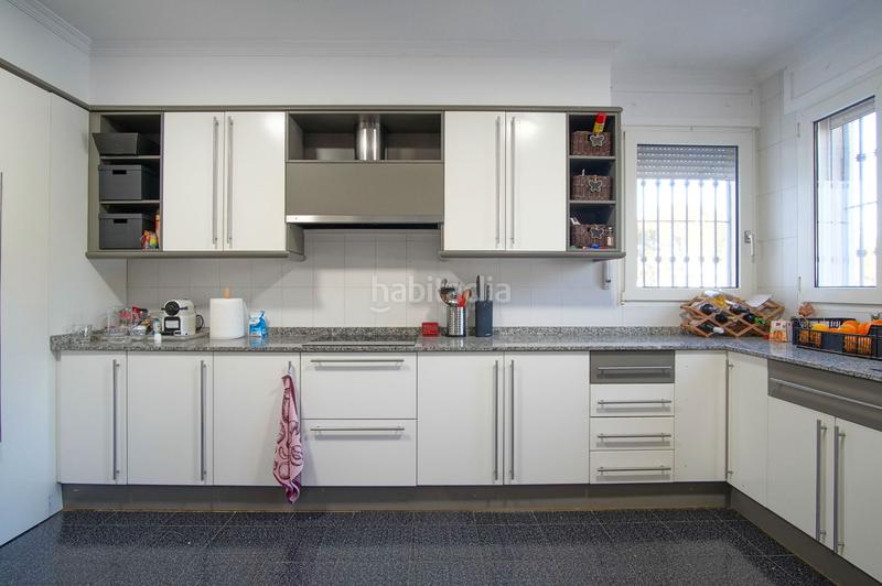 Foto 5cbbb038-805b-4b25-befa-0451e3ede811. Chalet con riscaldamento parcheggio piscina in Las Rotas / Les Rotes Dénia