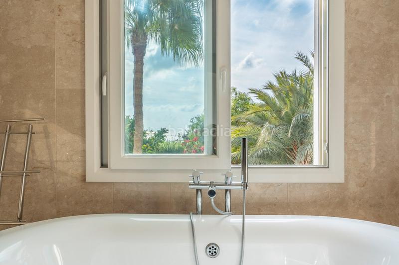 Foto 31688daa-34fc-4322-b3b7-ad88989e83f6. Chalet with heating parking pool in Cala Advocat-Baladrar Benissa