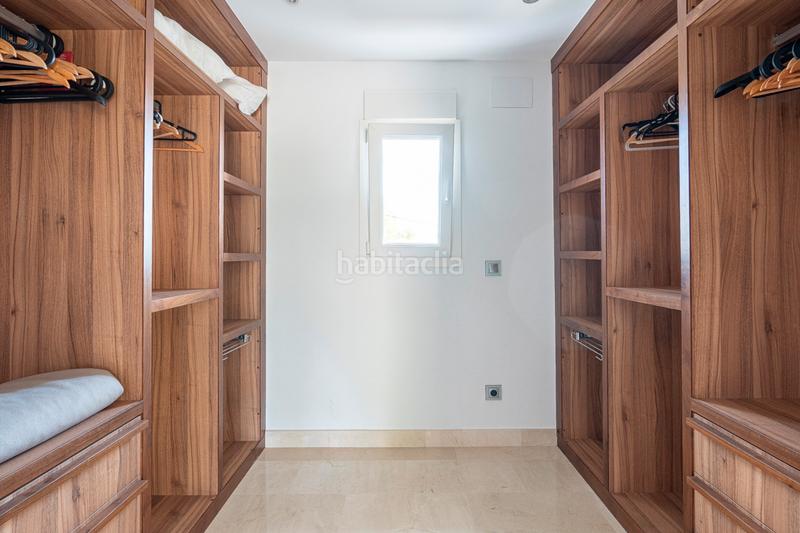 Foto 88ff8ade-2da0-43dd-94ca-b66cf6bef100. Chalet with heating parking pool in Cala Advocat-Baladrar Benissa