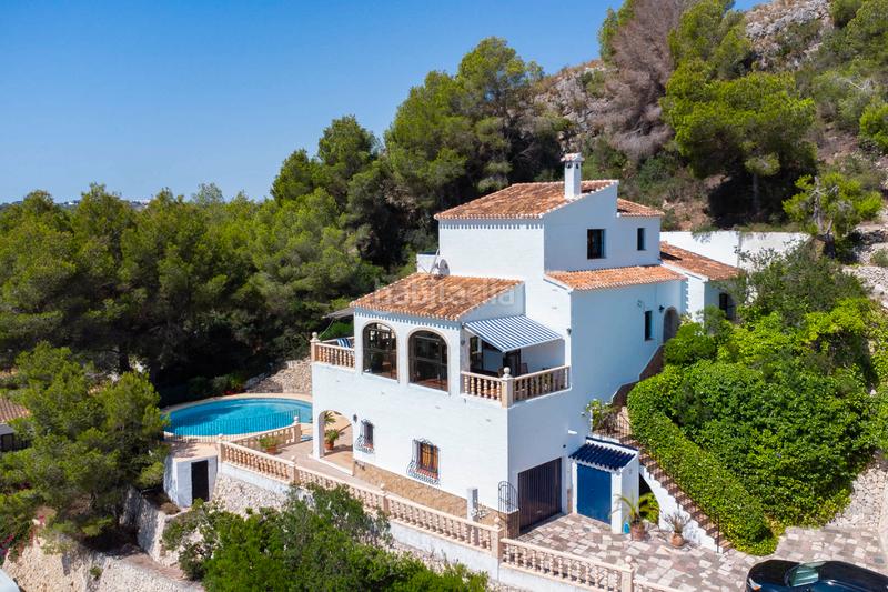 Foto f9376195-fbb2-4271-82d8-8a28176ba138. Chalet con riscaldamento parcheggio piscina in Partida Comunes-Adsubia Xàbia