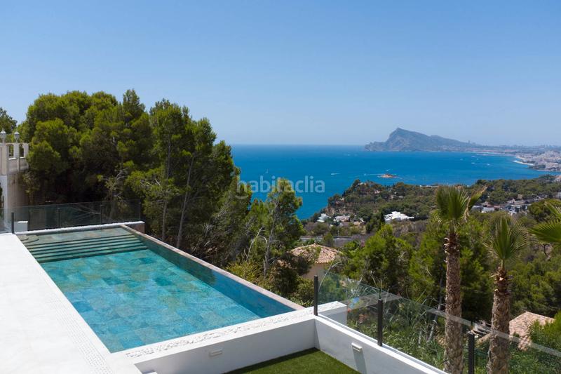 Foto 0116b525-8a20-486c-8920-fcf9211783d6. Chalet with heating parking pool in Altea hills Altea