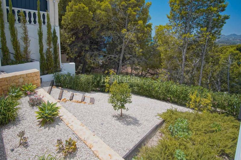 Foto 47900110-c132-452f-bbba-ae98f2142f6d. Chalet with heating parking pool in Altea hills Altea