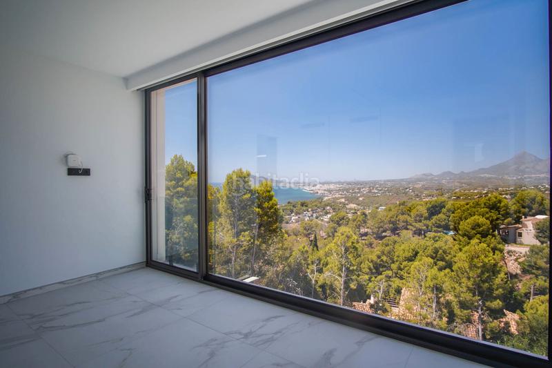 Foto 1737806f-9b91-469a-9683-8e5f24ea56bd. Chalet con riscaldamento parcheggio piscina in Altea hills Altea