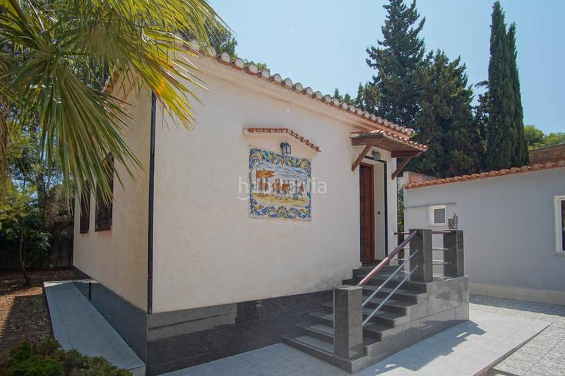 Foto 4c6e4233-3c8b-4f30-8ee4-14075961b81f. Chalet mit parking pool in Las Rotas / Les Rotes Dénia