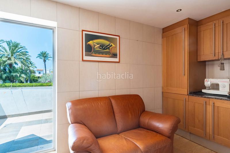 Foto d32dc38e-e020-45f1-b8b1-f650d8d3185a. Chalet mit parking pool in Las Rotas / Les Rotes Dénia