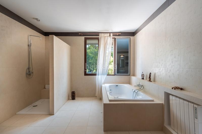 Foto 4bebda97-d9be-4bf6-b4ee-0550d03674f1. Chalet con parcheggio piscina in Las Rotas / Les Rotes Dénia