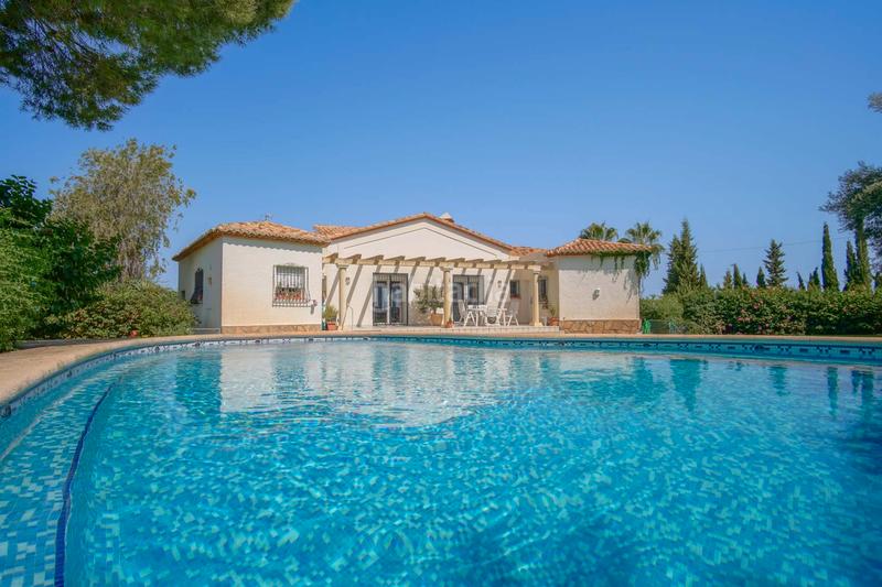 Foto bb7092da-d776-4d93-9662-86af9259d653. Chalet con riscaldamento piscina in El Montgó Dénia