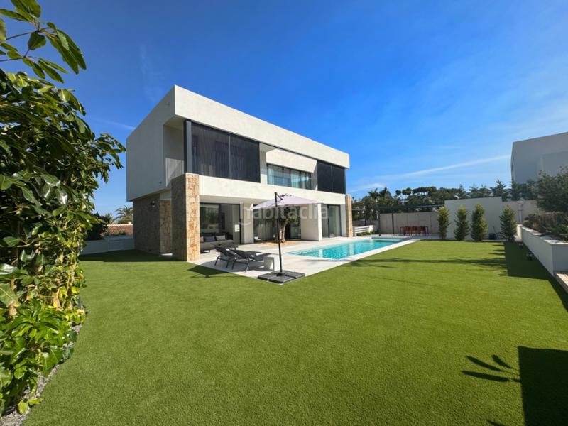 Foto 964317f1-0e59-4c3f-94ba-c3b39f641a76. Chalet in El Montgó Dénia