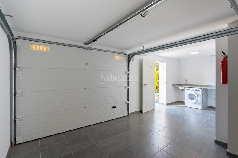 Foto d108344a-79ca-49ba-9f59-7eb04766f6e3. Chalet with heating parking pool in La Fustera Benissa