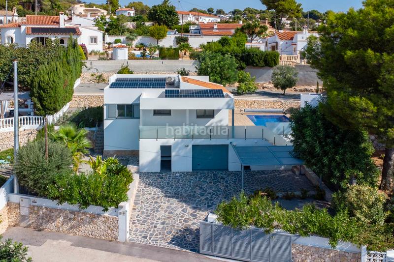 Foto 29210ea2-7c63-4c07-a55e-e62c1f03835b. Xalet amb calefacció aparcament piscina a La Fustera Benissa