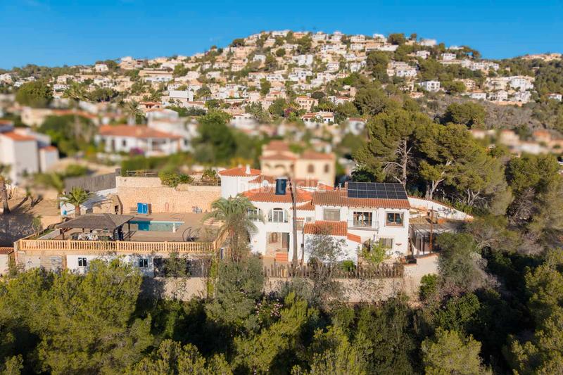 Foto c7eef163-7aa9-418e-a1ac-9adbc450c4fc. Chalet avec parking piscine dans La Viña-Montemar-San Jaime Benissa