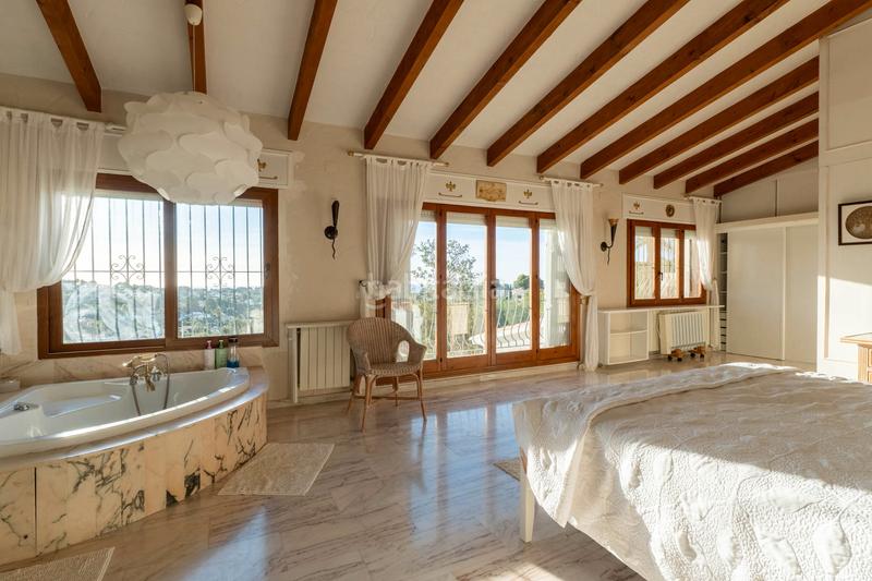 Foto e0cd7fa7-daf4-456f-a388-c2a02591a68b. Chalet avec parking piscine dans La Viña-Montemar-San Jaime Benissa