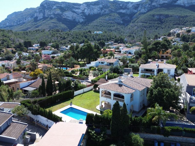 Foto f4bf9c4b-f9a0-420c-9041-caa30ceb65f9. Xalet amb calefacció aparcament piscina a El Montgó Dénia