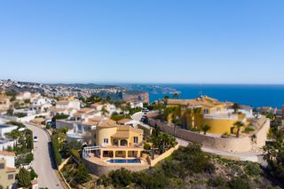 Chalet in Cumbre del Sol
