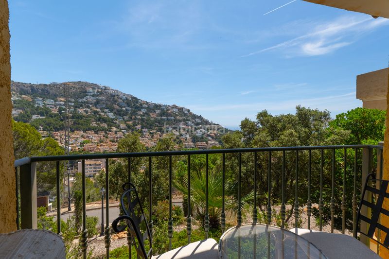Foto fc9fb0ac-24ae-42fb-80a0-bc190bbff43e. Xalet amb calefacció aparcament piscina a Altea hills Altea