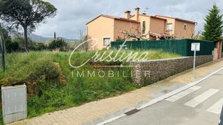 Terreny residencial a Santa Cristina Poble. Parcela de 844 m2 en el privilegiado sector serrasol de santa cr