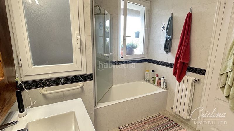 Foto 45b60a38-7ad9-4bbf-bfda-83727a75e673. Casa adossada amb calefacció aparcament a Poble Calonge