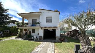 House in Golf Costa Brava. Mas trempat casa con piscina