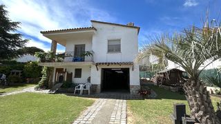 House in Golf Costa Brava. Mas trempat casa con piscina