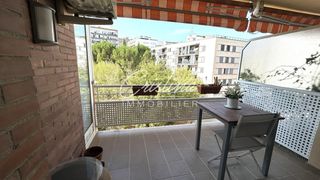 Apartamento en Eixample Sud-Migdia. Piso con parking y ascensor, 4 dormitorios, con 2 terrazas, giro