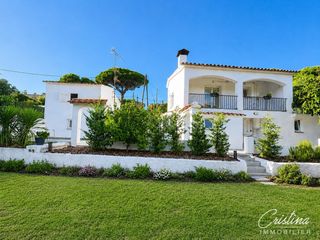 Mas  De la teranyina. Exclusiva propiedad reformada con dos viviendas, 6 habitaciones,