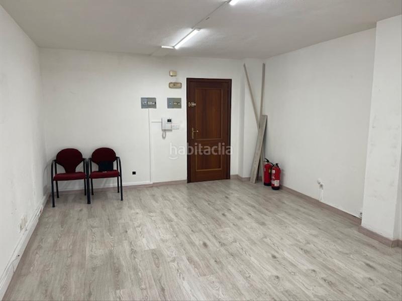 Foto 62f7033d-1393-4dda-aeec-b65e079ef253. Oficina a Plaza de Toros Valladolid