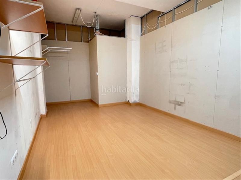 Foto 5e3fc42a-2d95-49af-b529-021a2204297c. Lloguer local comercial a calle lópez gómez 20 a Valladolid