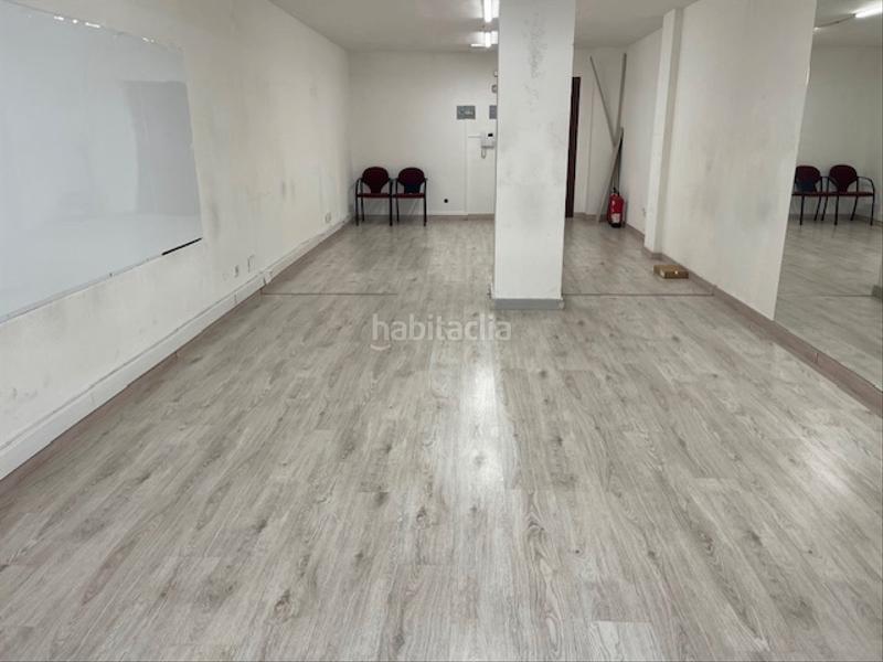 Foto 1c9a25b1-f81c-47cd-b203-f38e963cd9ee. Oficina en calle del puente colgante 49 oficia junto Plaza de Toros en Valladolid