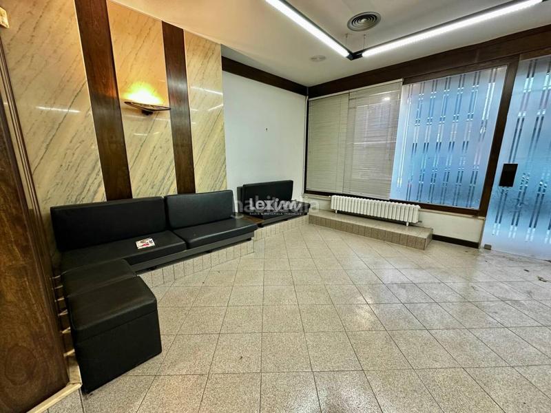 Foto 69736e85-0f93-4d43-96cf-aeddffe8d34f. Local comercial a bases de Manresa - carretera de santpedor Manresa