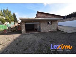 Terrain rsidentiel dans Fonollosa. Solar urbanizado de 506 m con chalet en construccin en fonollos
