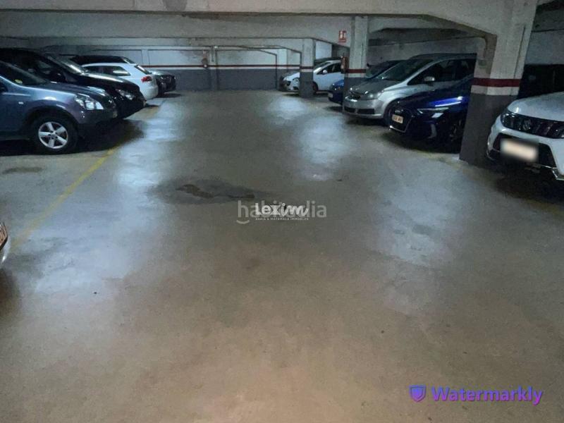 Foto f7bbec76-37e8-46e9-bf47-7829b60cb1d6. Car parking in Carretera de Vic - Remei Manresa