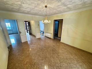 Casa  Cinto verdaguer. Casa en venta con patio en sant vicen de castellet