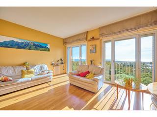 Piso  Salvador espriu. Piso de alto standing con vistas al mar en barcelona