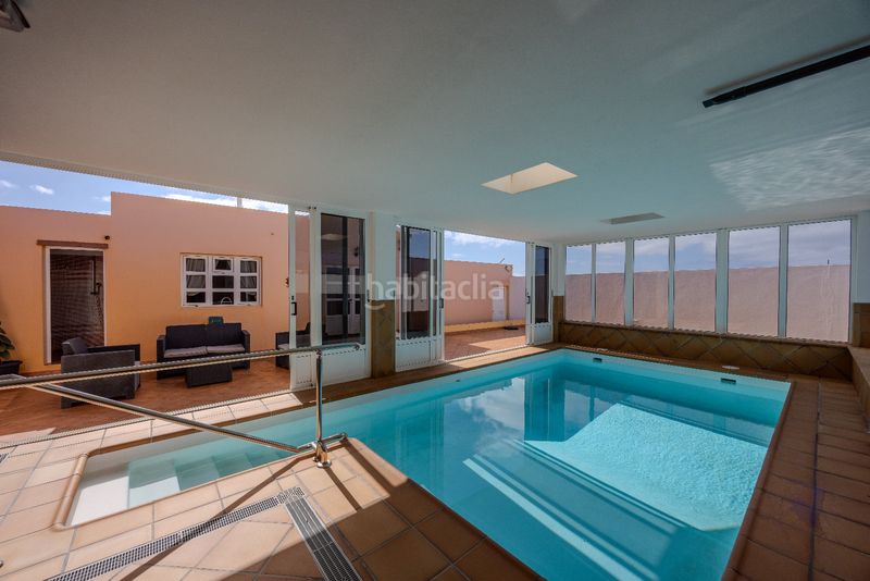 Foto e93406ee-c935-42f1-ba8d-8edac67a8529. Xalet amb aparcament piscina a Tías pueblo Tías