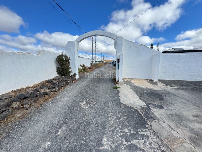 Foto e00ffd42-8a9d-4b63-a704-f2b5adabb3ac. Xalet amb aparcament piscina a Güime San Bartolomé