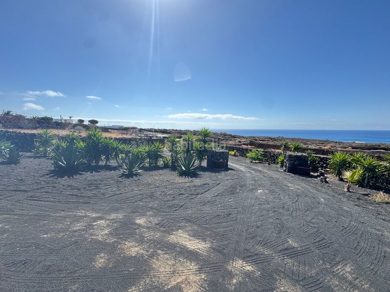 Foto da3b9699-fe6d-48e7-999c-39d2d1338ac0. Finca rústica a Arrieta Haría