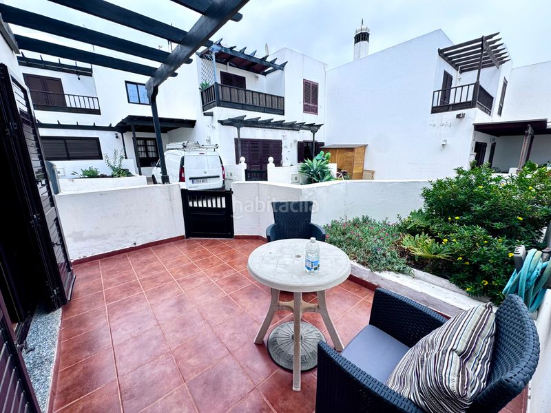 Foto 5f4440af-f6c0-4f9e-b6de-5b80b914d3d3. Casa adossada amb aparcament a costa Teguise Teguise