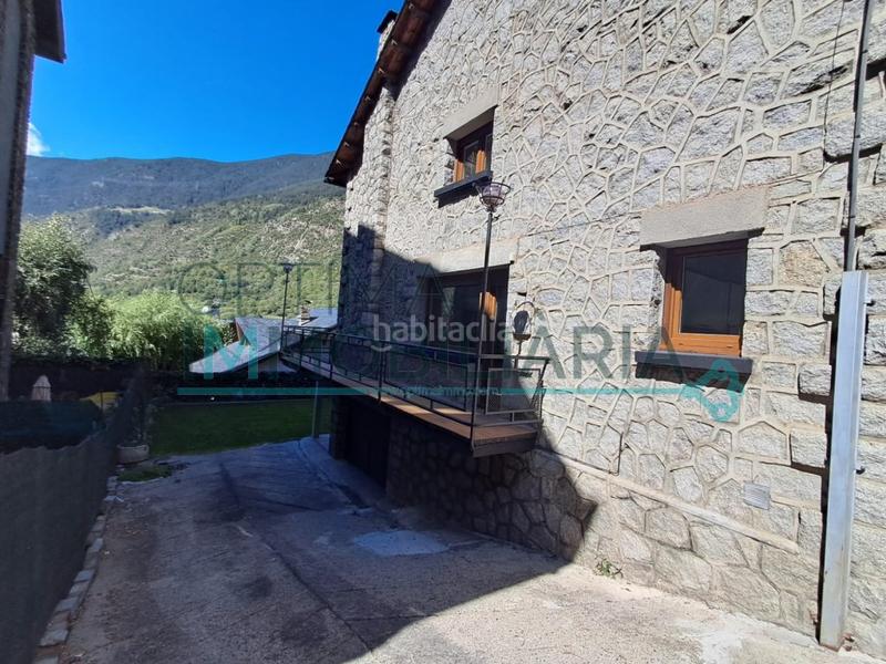 Foto 1cf6cc95-c440-4820-a54f-50cc8472b7a1. Alquiler chalet se alquila chalet individual con jardín zona funicamp en Encamp