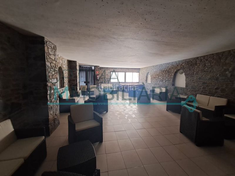 Foto 45d24a8f-3637-4e3b-afb5-fef4b1fbf398. Geschäftsraum in Pas de La Casa Encamp