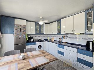 Dúplex  Calle cibeles-claras. Amplio dúplex con gran patio, terraza y orientación sur junto a
