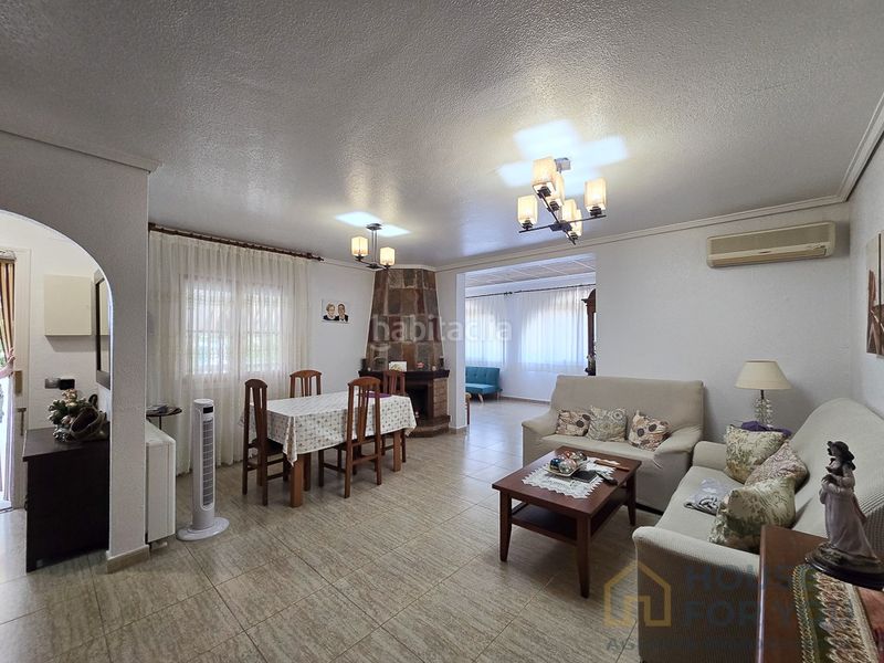 Foto 7e0e9f04-9152-46b5-a9bb-bcb1b5a38d87. Casa amb aparcament a Los Narejos_Punta Calera Alcázares (Los)