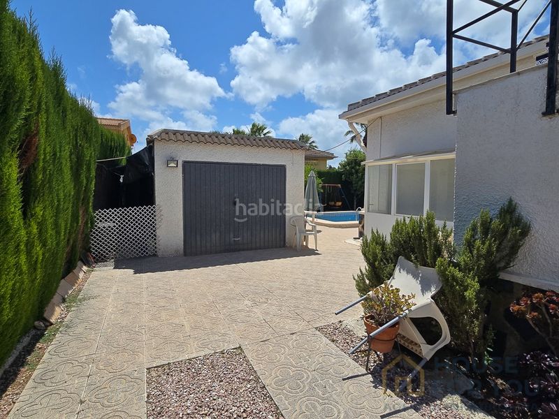 Foto a2f66aa9-7c8e-4ac5-868c-17432e9e0b83. Casa amb aparcament a Los Narejos_Punta Calera Alcázares (Los)